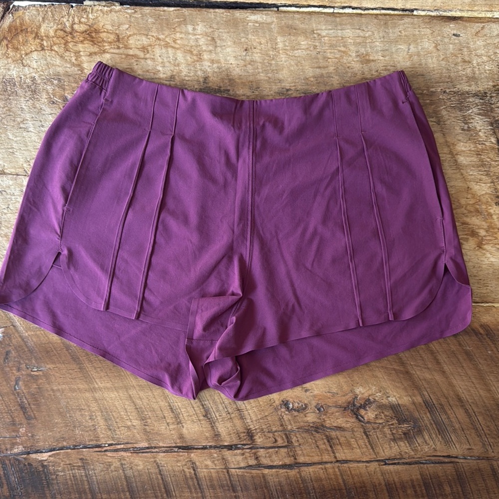 🍋 Lululemon shorts